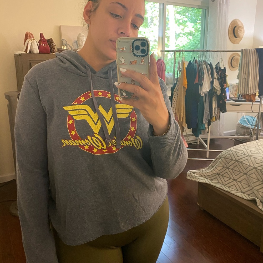 Sweater/ hoodie